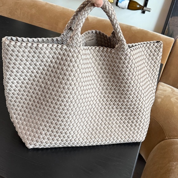 Naghedi St. Barths Large Tote Bag Color Cashmere NWT - Picture 5 of 12